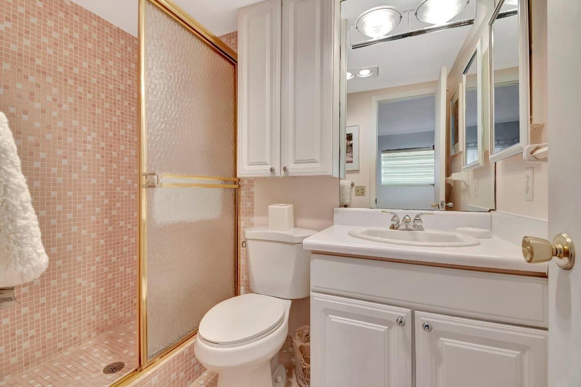 PENTHOUSE HIGHLANDS CONDO - Residential