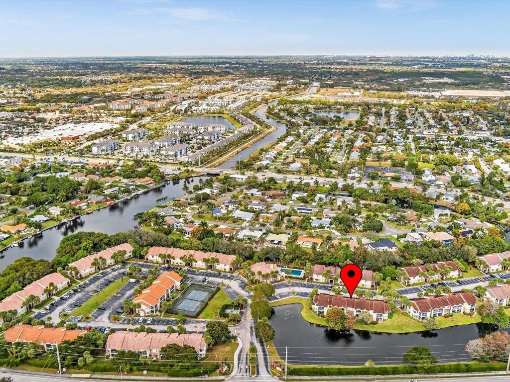 Photo of 815 W Boynton Beach Boulevard #6-202, Boynton Beach, FL 33426 (MLS # F10481016)