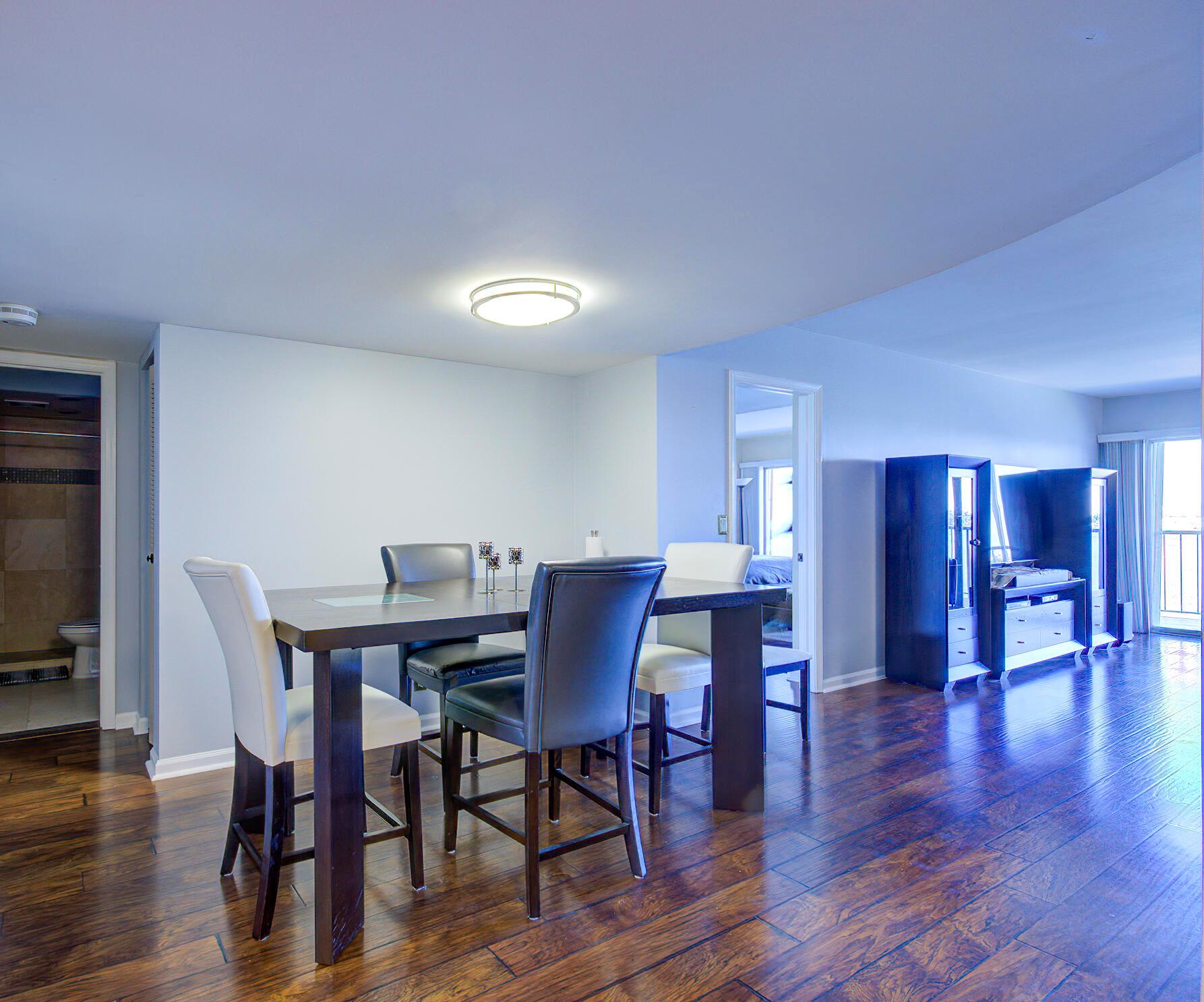 Lake Harbor Cove Condo - Residential