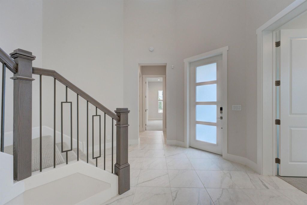 Photo of 9300 Crestview Circle, Palm Beach Gardens, FL 33412 (MLS # R11086316)