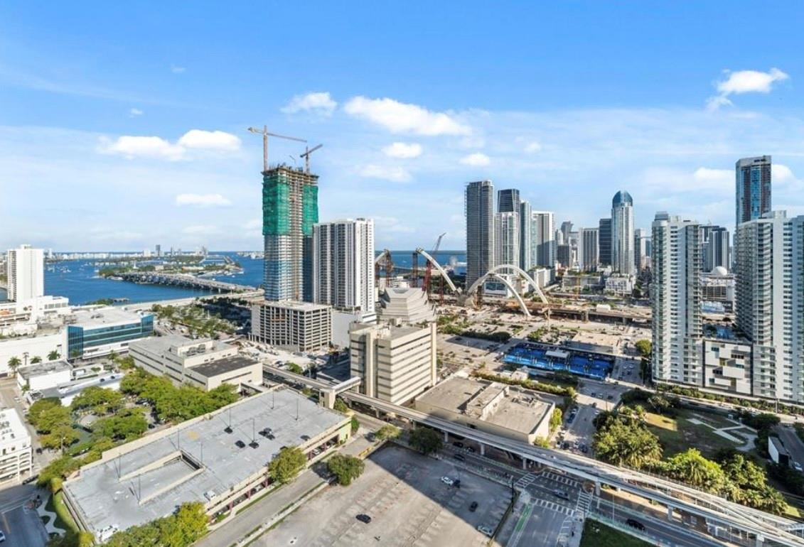 1600 NE 1st Ave 1507