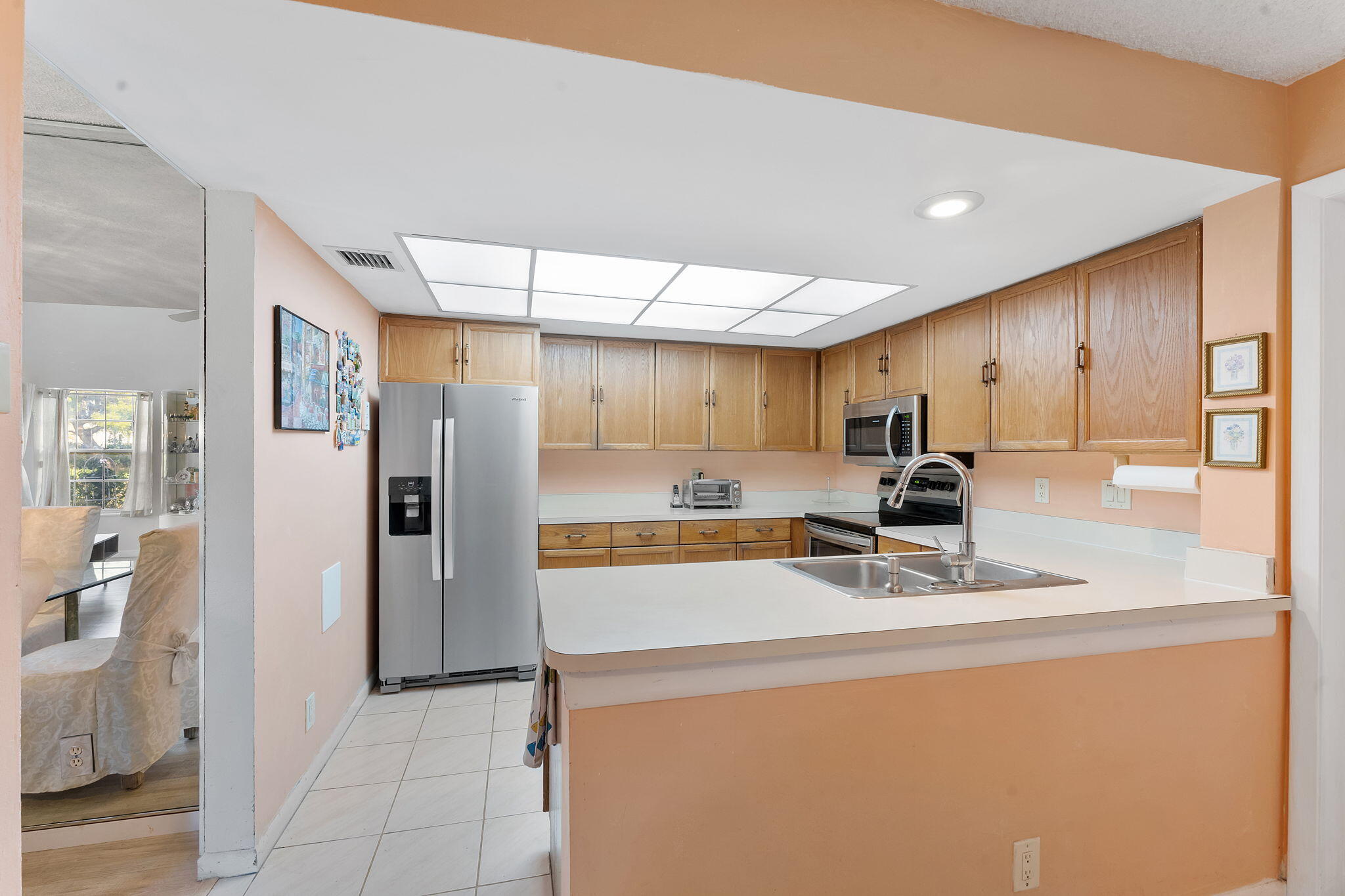 CARRIAGE HOUSES I CONDO - Residential