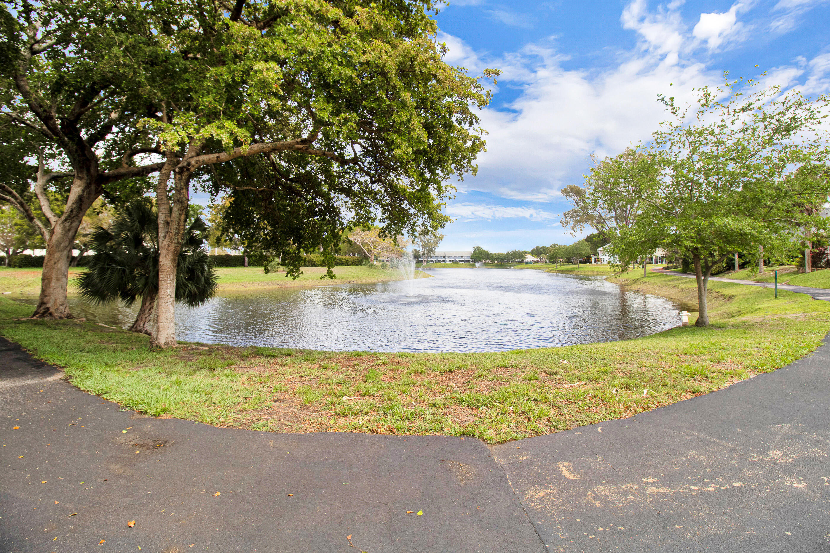 5272 Buckhead Circle 1010