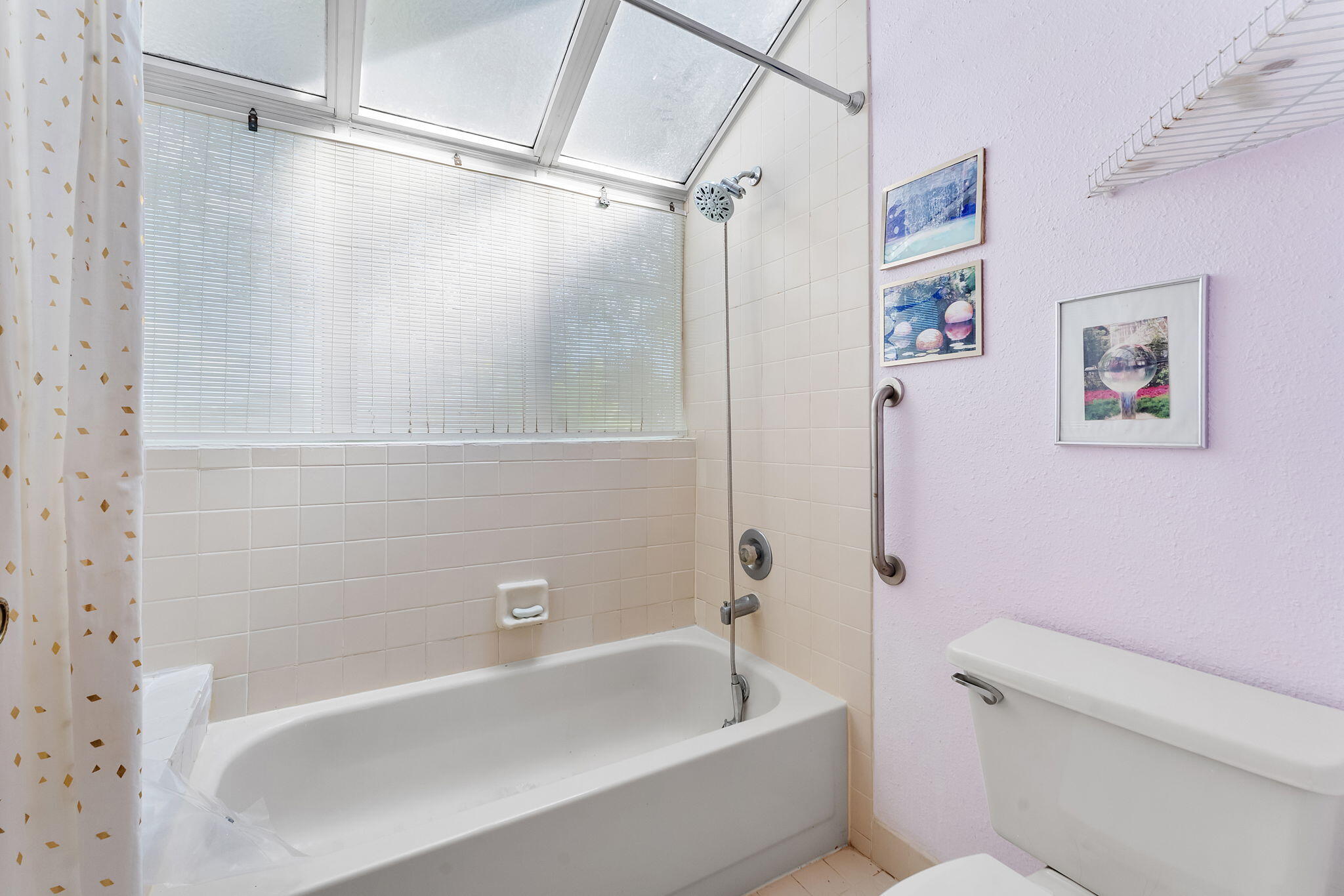 CARRIAGE HOUSES I CONDO - Residential