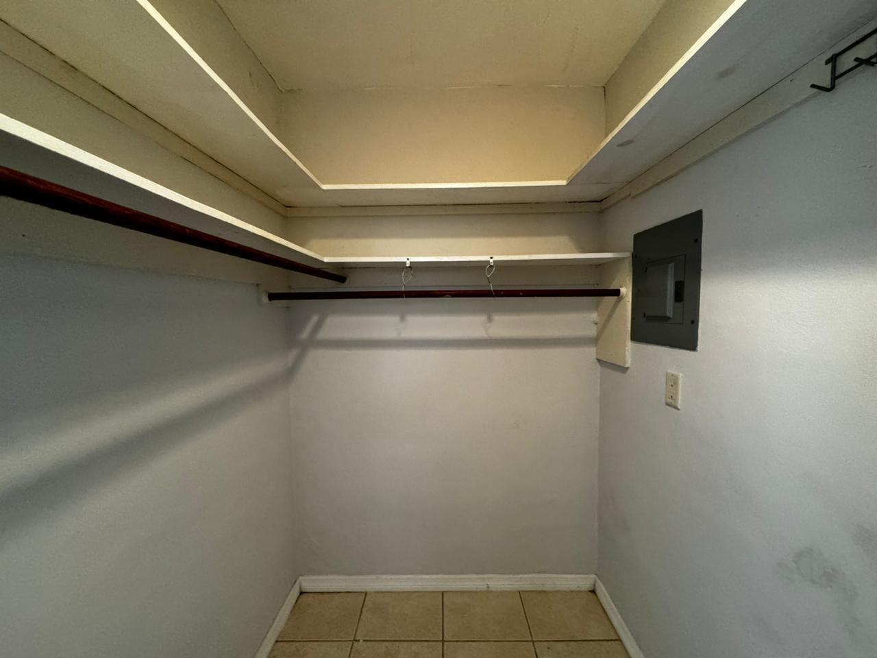 The William Lee Condo - Residential