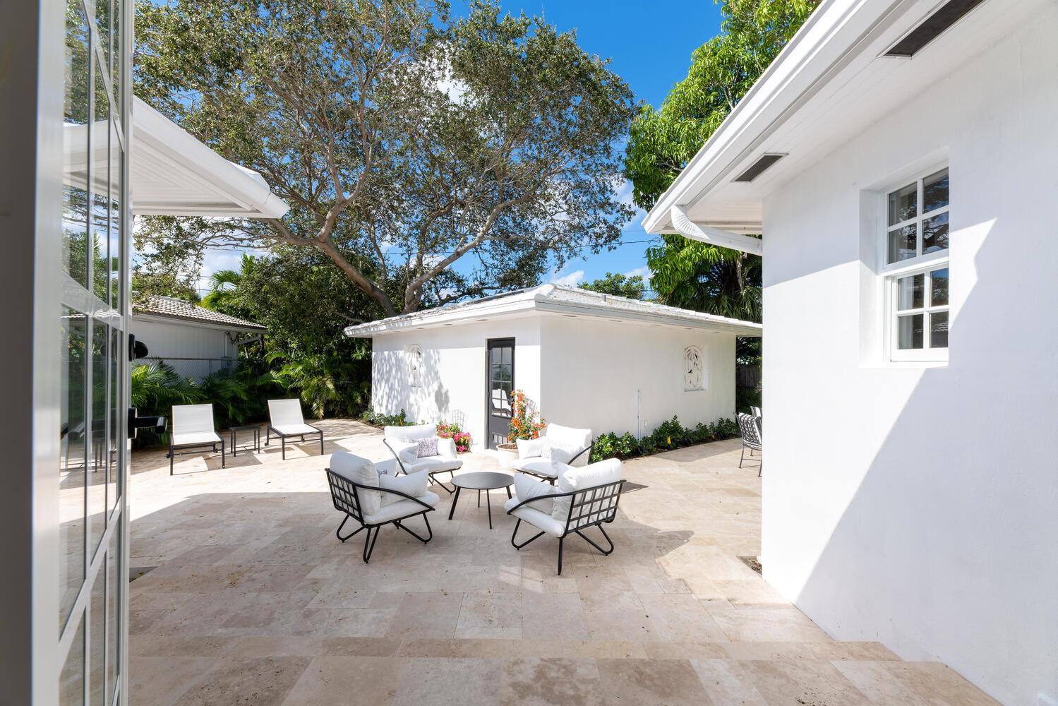 LAKE WORTH TOWN OF - Residential