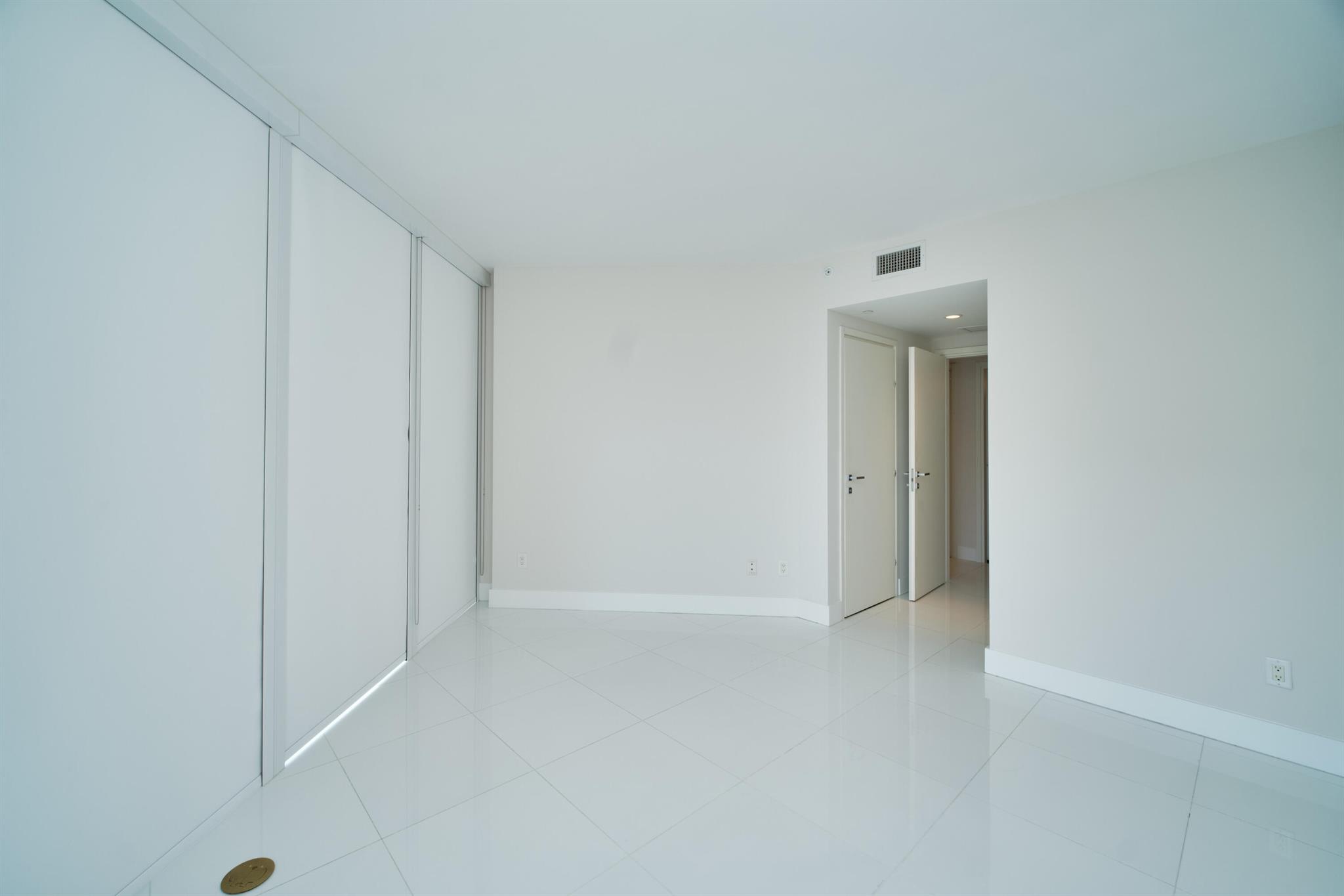 1300 Brickell Bay Drive 2703
