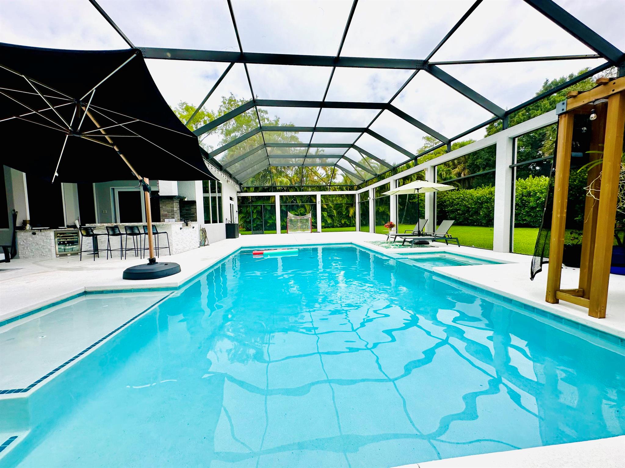 833 Forest Glen Lane