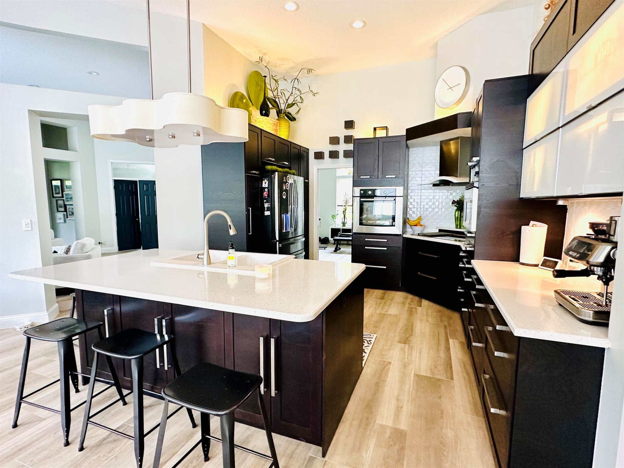833 Forest Glen Lane