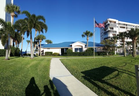 A home in Hutchinson Island