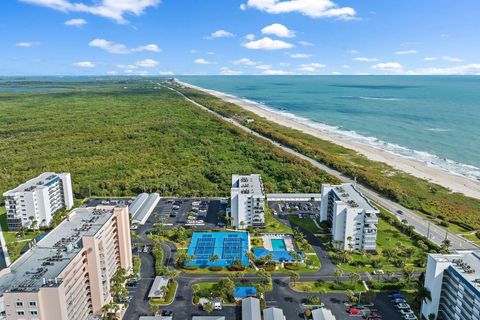 A home in Hutchinson Island