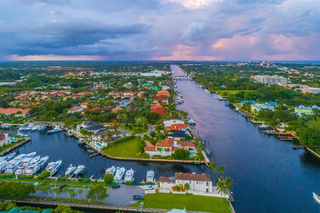 HARBOUR POINT MARINA - Residential