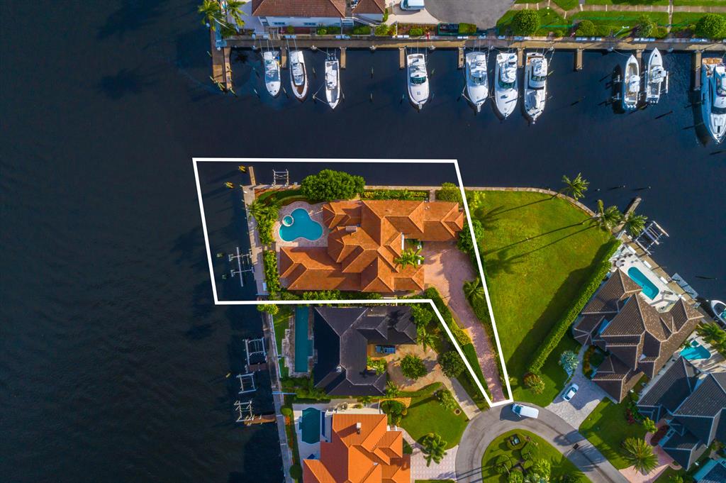 HARBOUR POINT MARINA - Residential