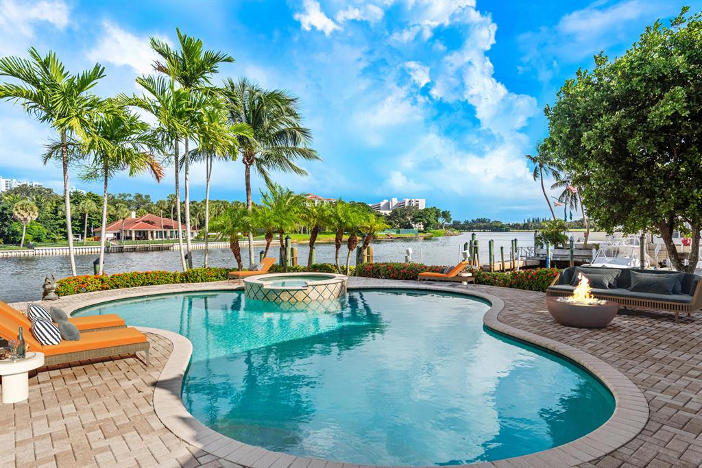 HARBOUR POINT MARINA - Residential