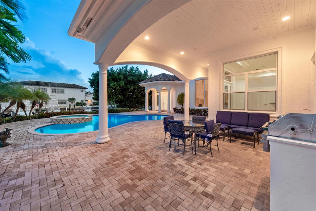 HARBOUR POINT MARINA - Residential