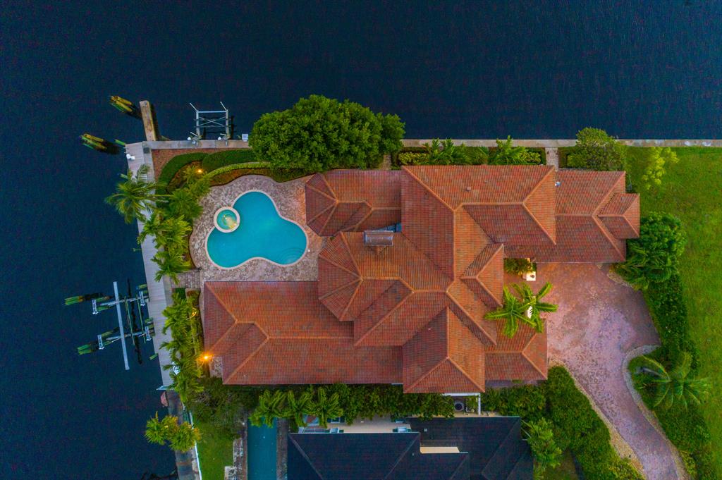 HARBOUR POINT MARINA - Residential