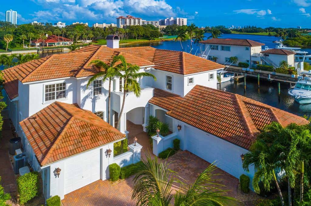 HARBOUR POINT MARINA - Residential