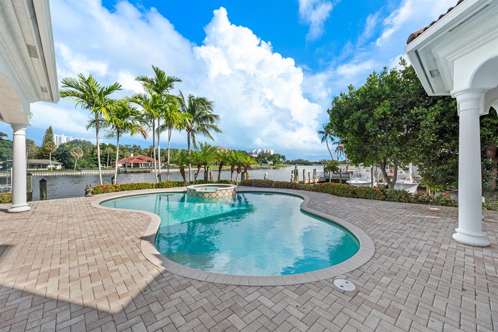 HARBOUR POINT MARINA - Residential