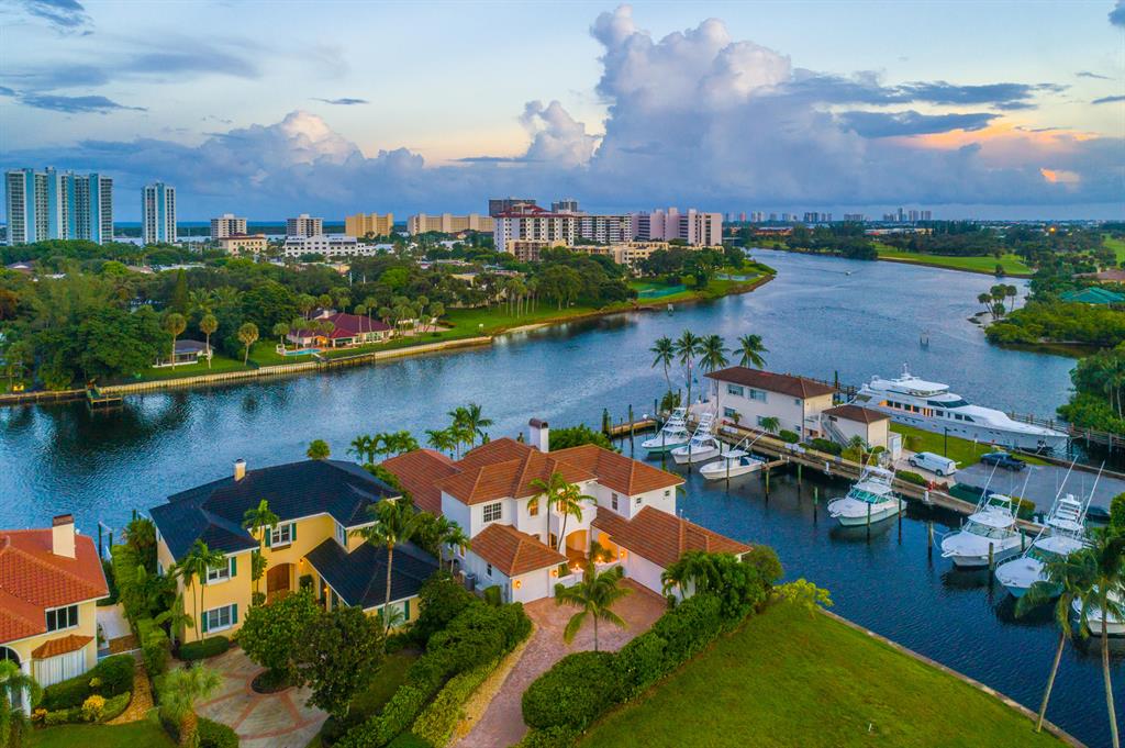 HARBOUR POINT MARINA - Residential
