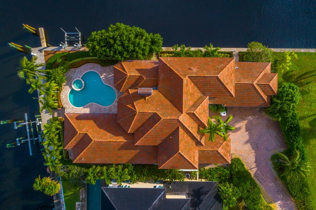 HARBOUR POINT MARINA - Residential