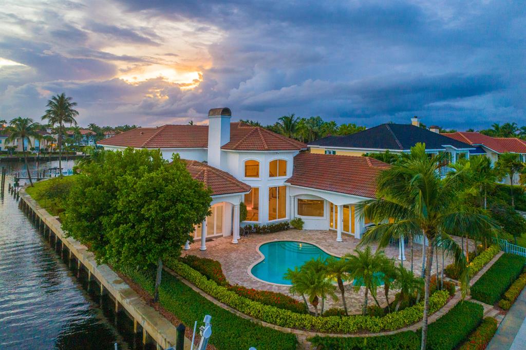 HARBOUR POINT MARINA - Residential