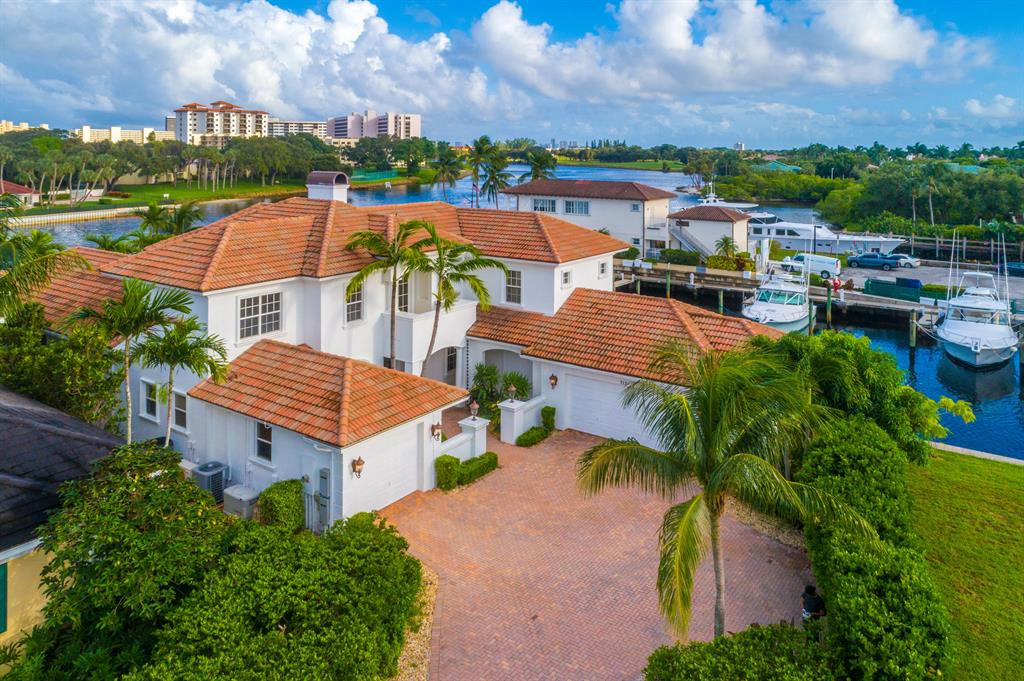 HARBOUR POINT MARINA - Residential