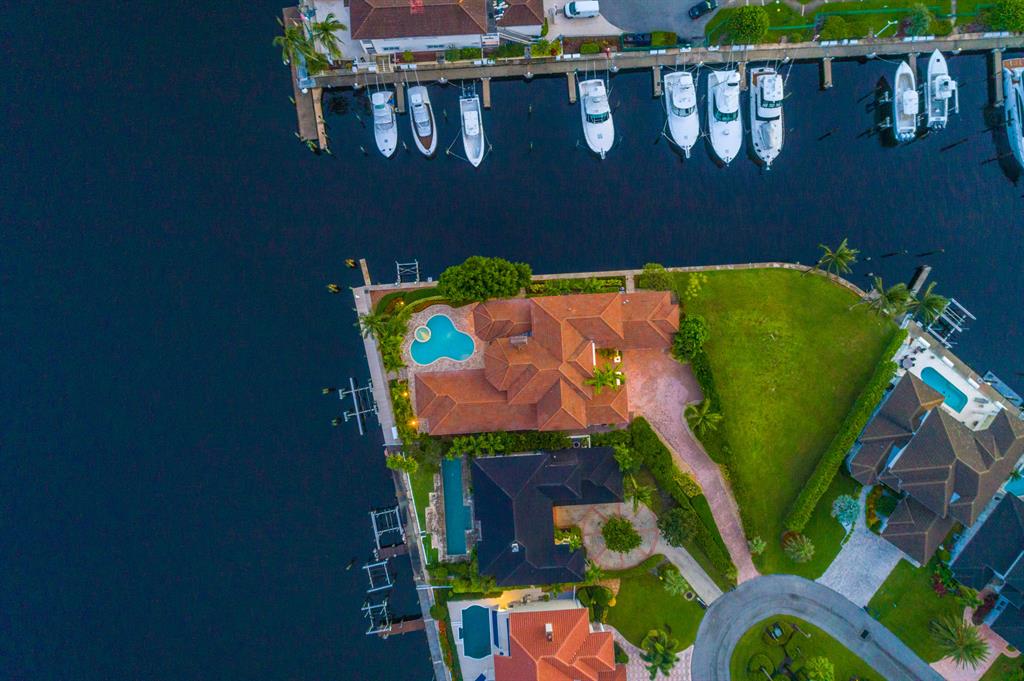 HARBOUR POINT MARINA - Residential
