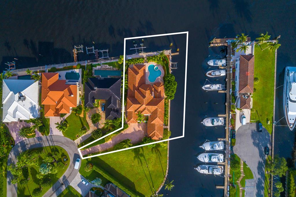 HARBOUR POINT MARINA - Residential