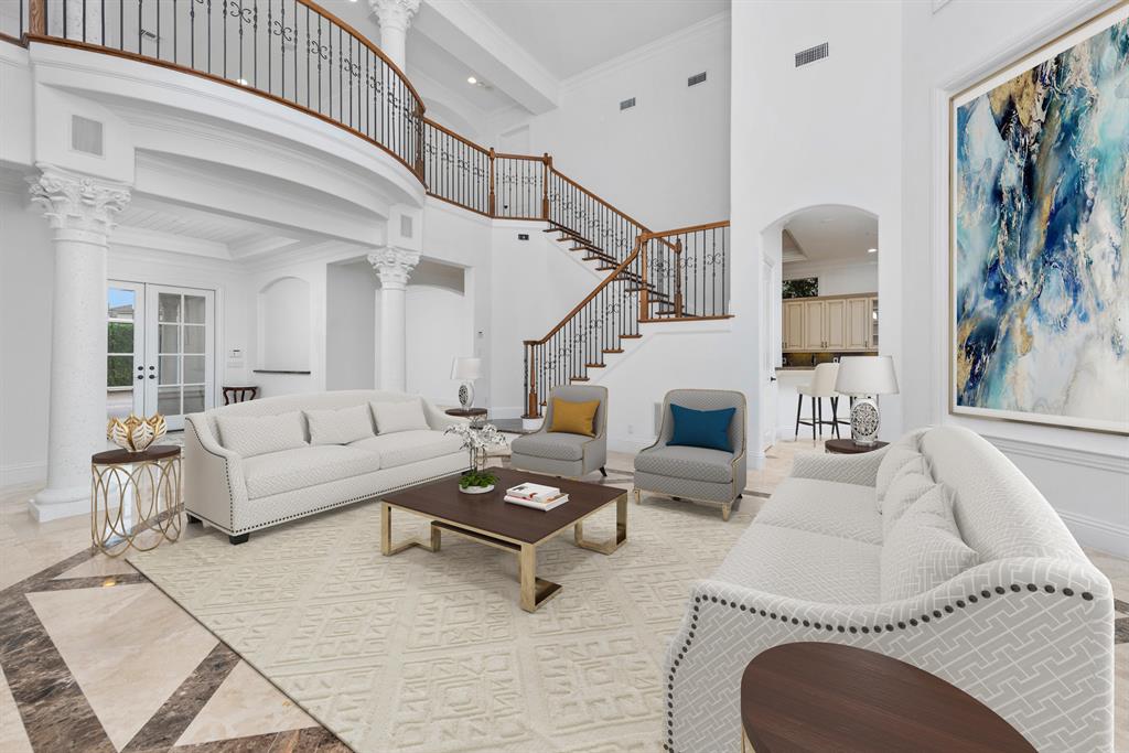 HARBOUR POINT MARINA - Residential