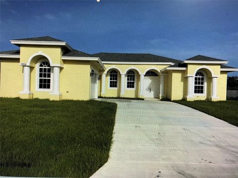 A home in Port St Lucie