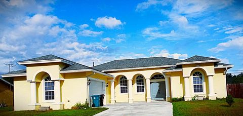 A home in Port St Lucie