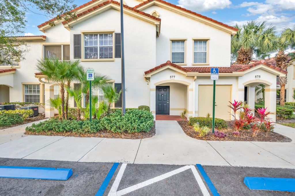 Photo of 577 SE Prescott Place, Stuart, FL 34994 (MLS # R10960015)