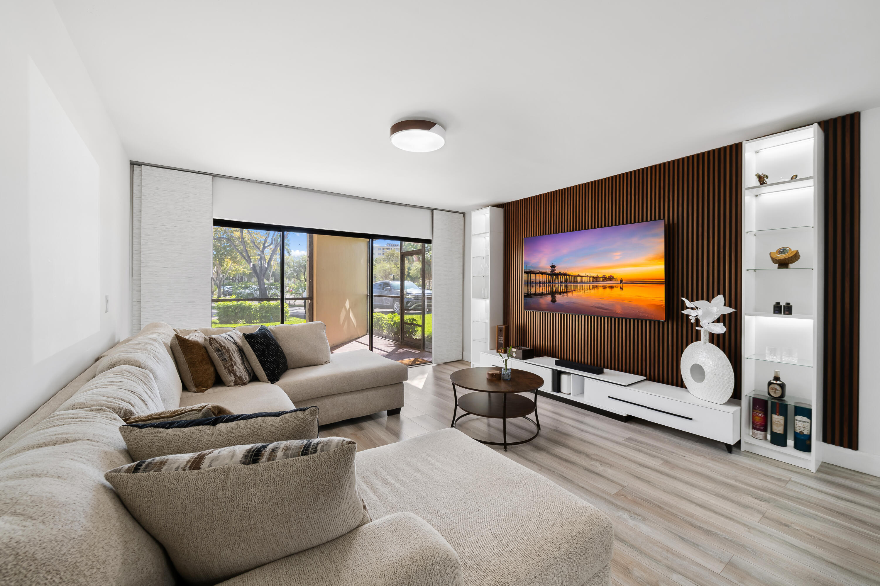 491 Racquet Club Road Unit 106