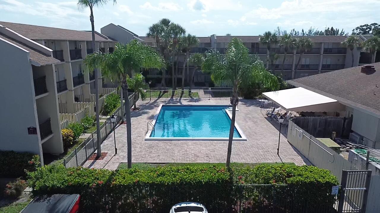 CROSS CREEK CONDO - Residential Lease