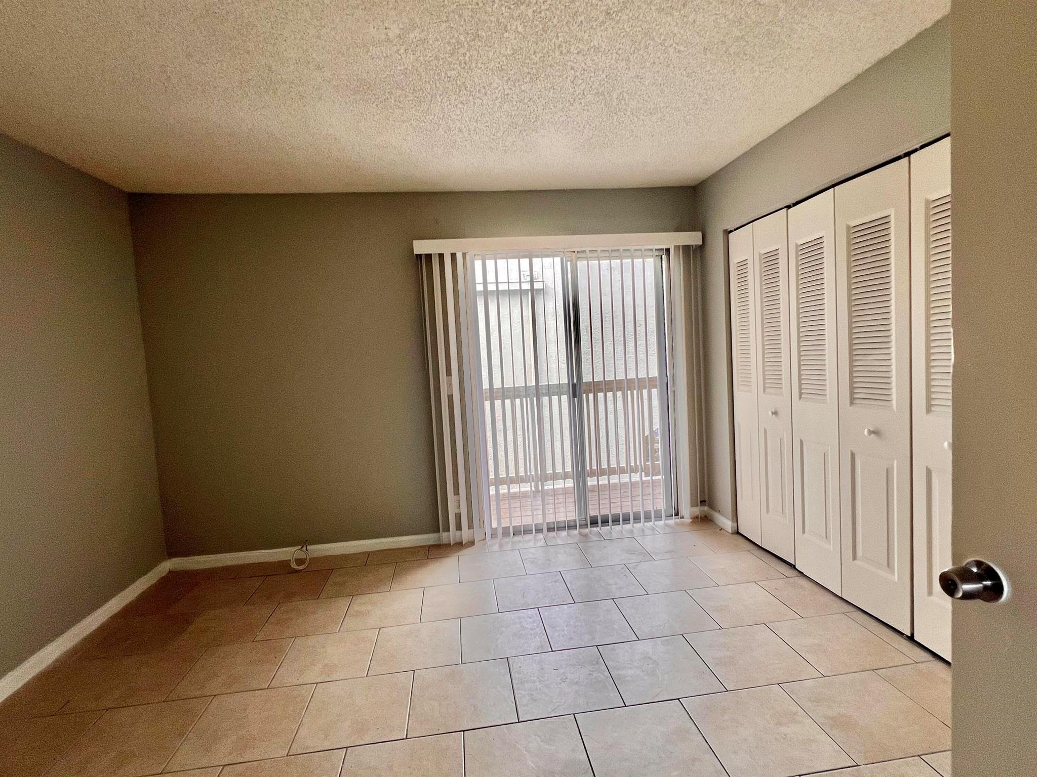 CROSS CREEK CONDO - Residential Lease