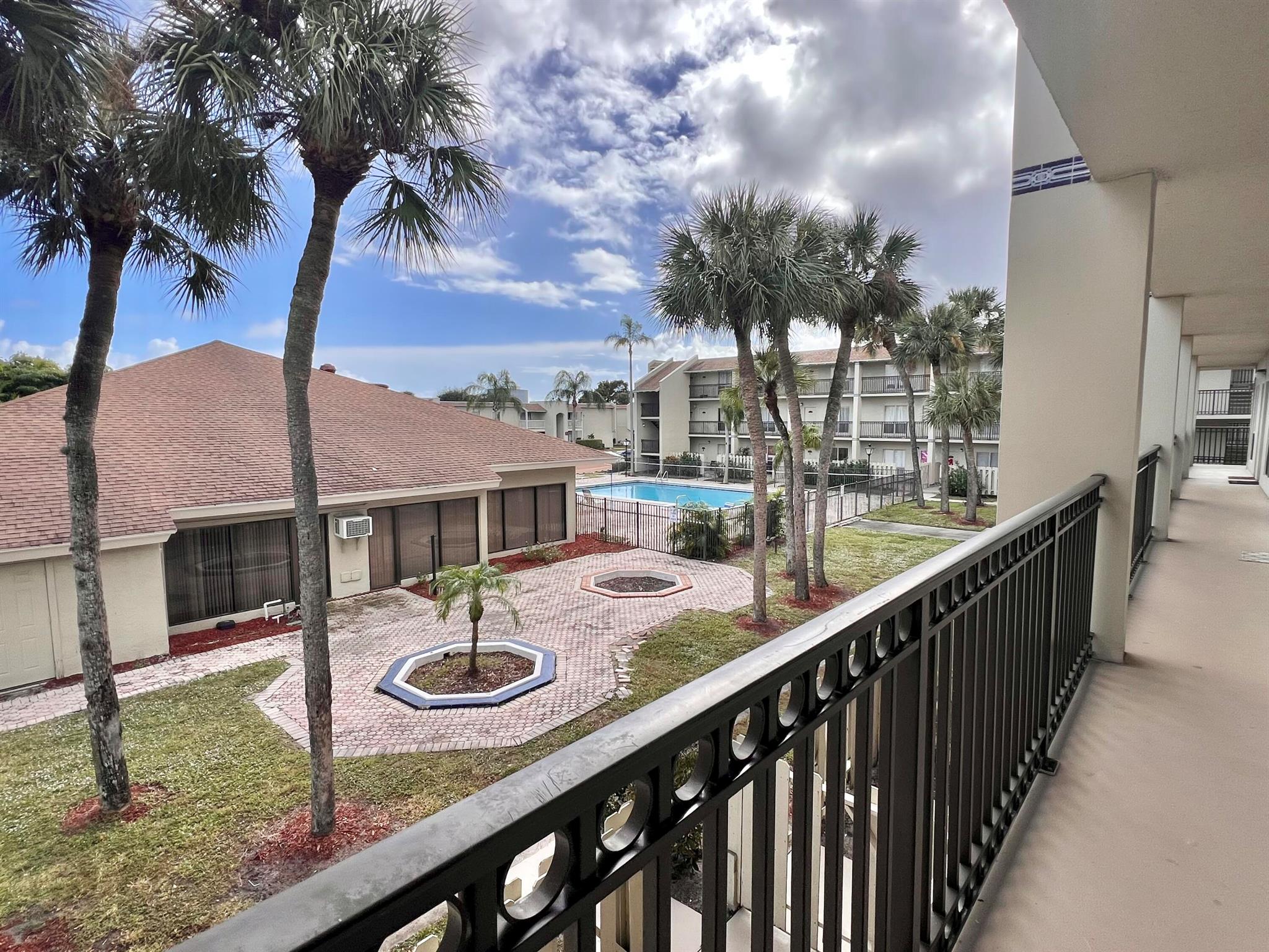 CROSS CREEK CONDO - Residential Lease