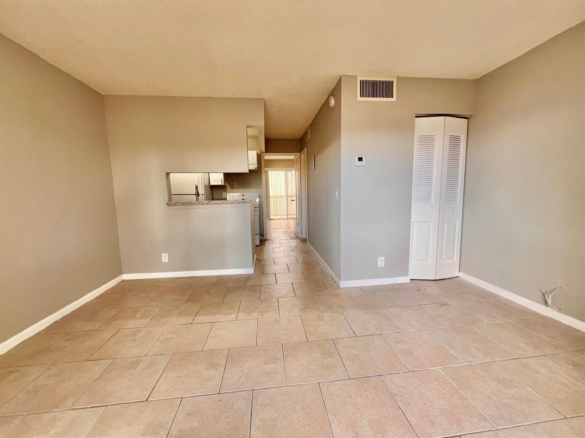 CROSS CREEK CONDO - Residential Lease