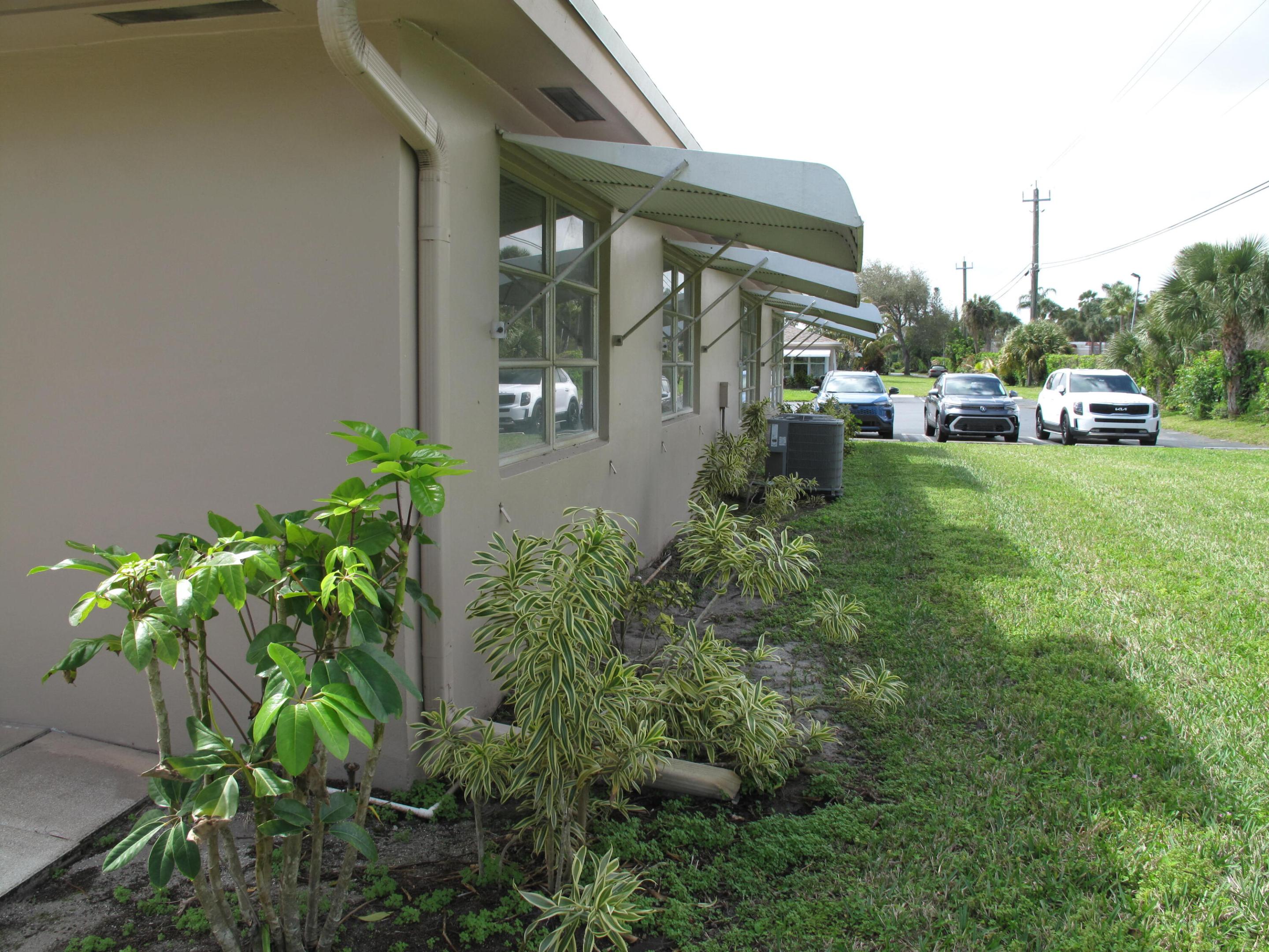 HIGH POINT OF DELRAY SEC 6 CONDO - Residential