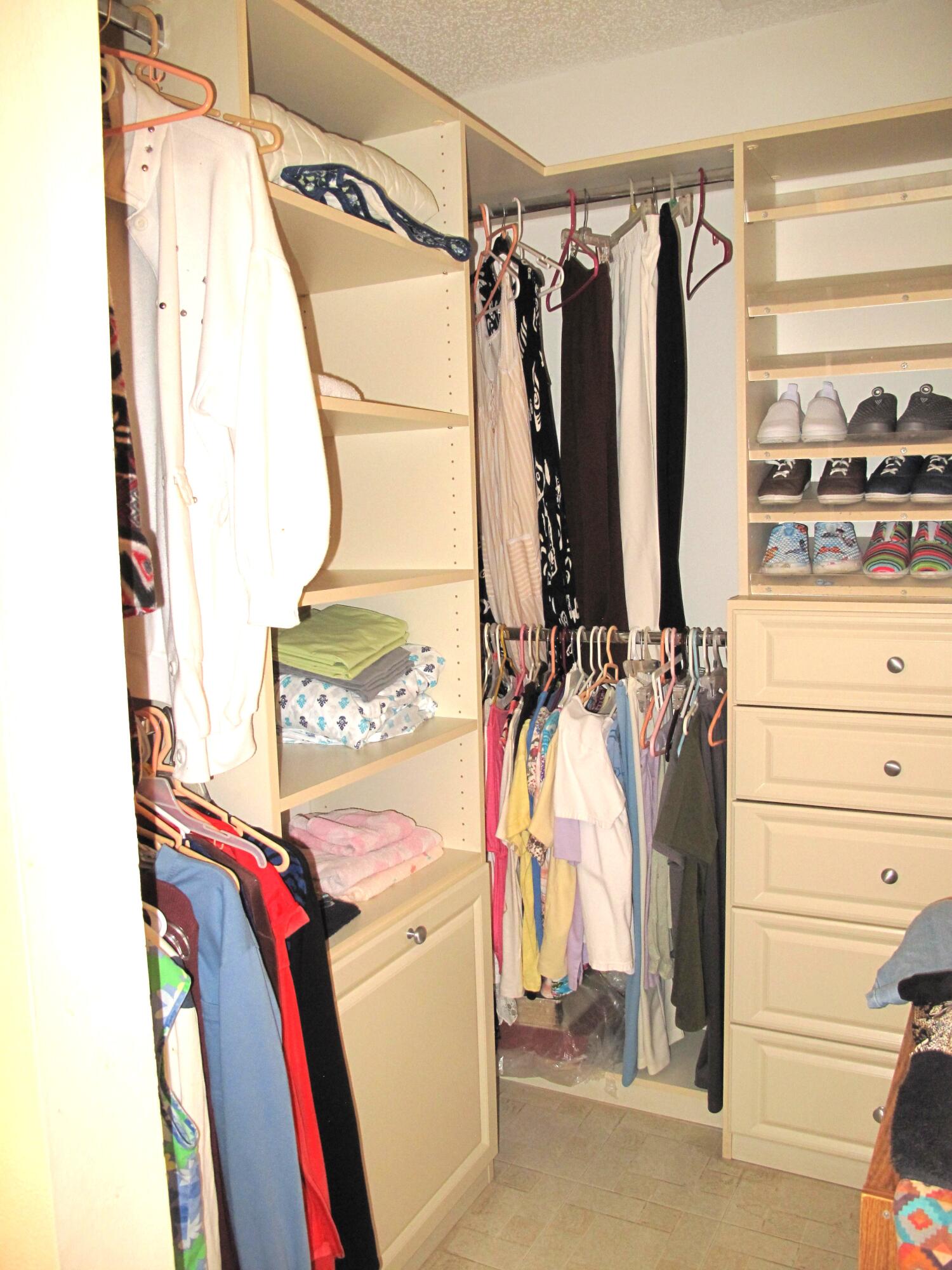 HIGH POINT OF DELRAY SEC 6 CONDO - Residential