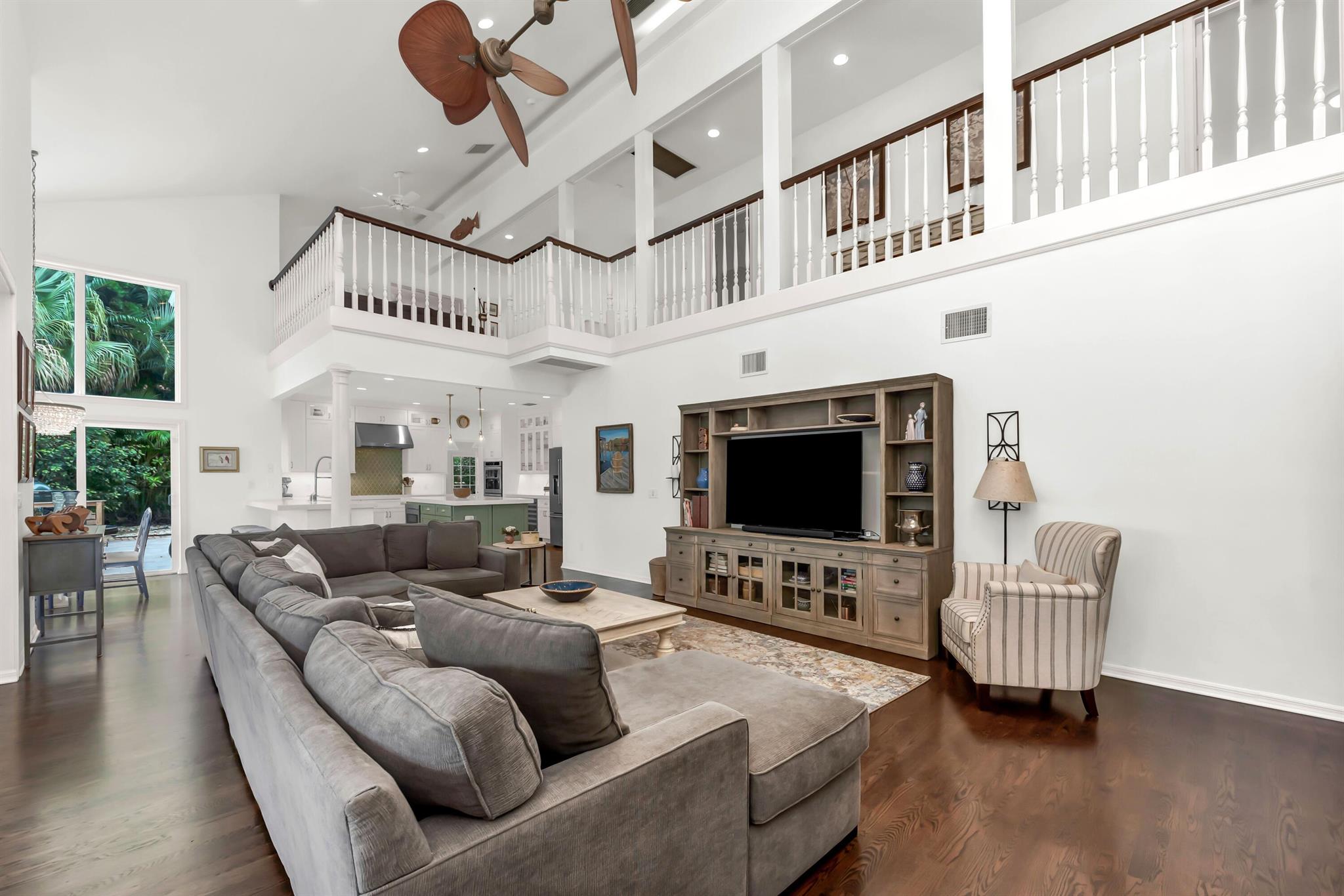 HERITAGE OAKS - Residential