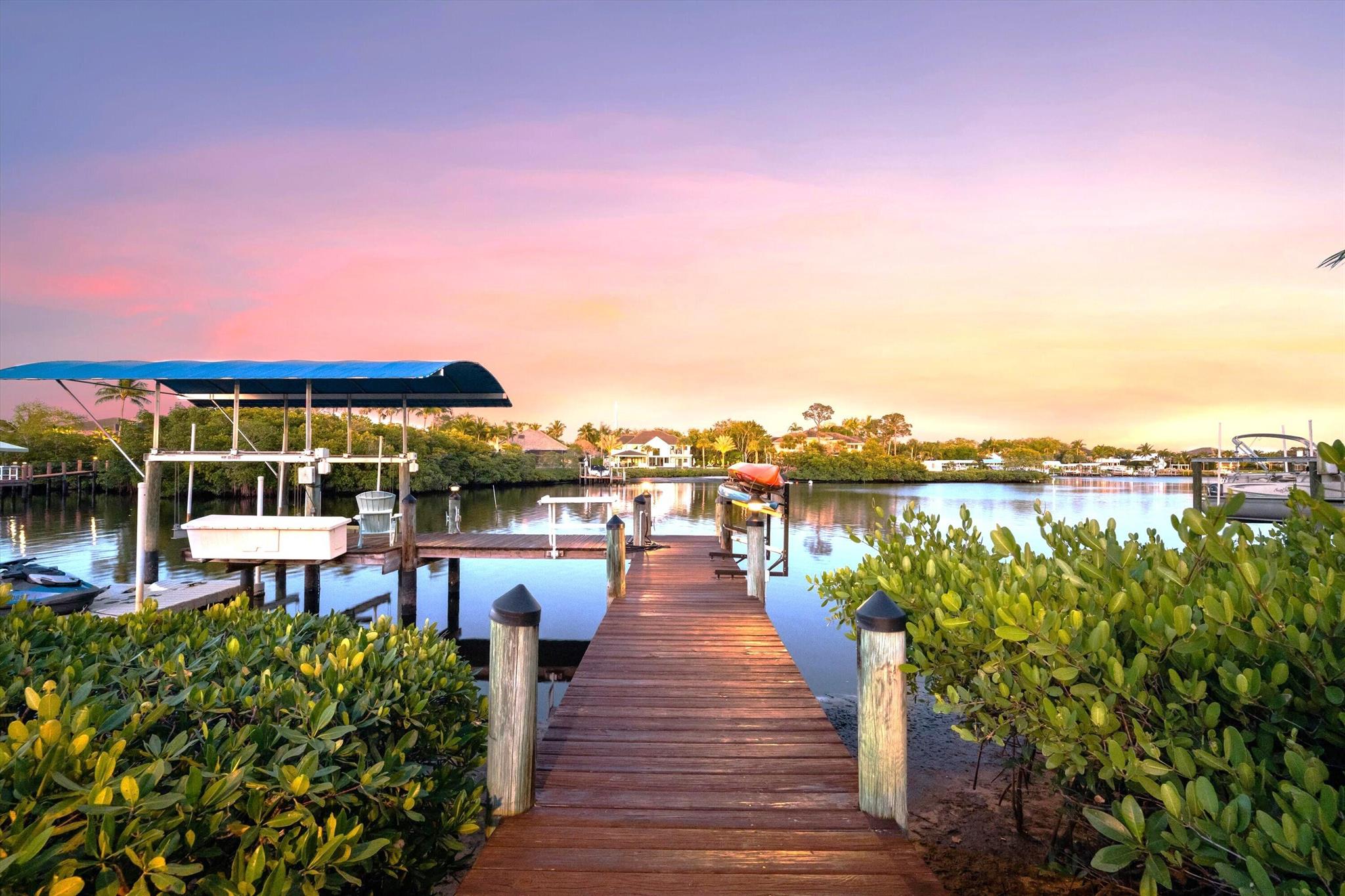 HERITAGE OAKS - Residential