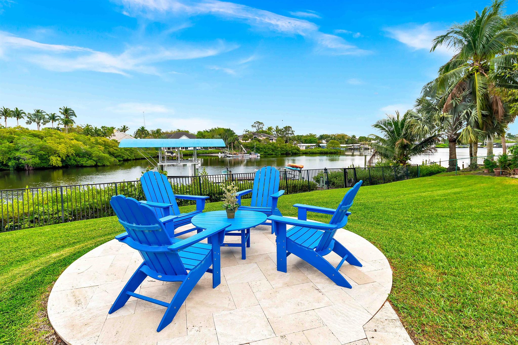 HERITAGE OAKS - Residential