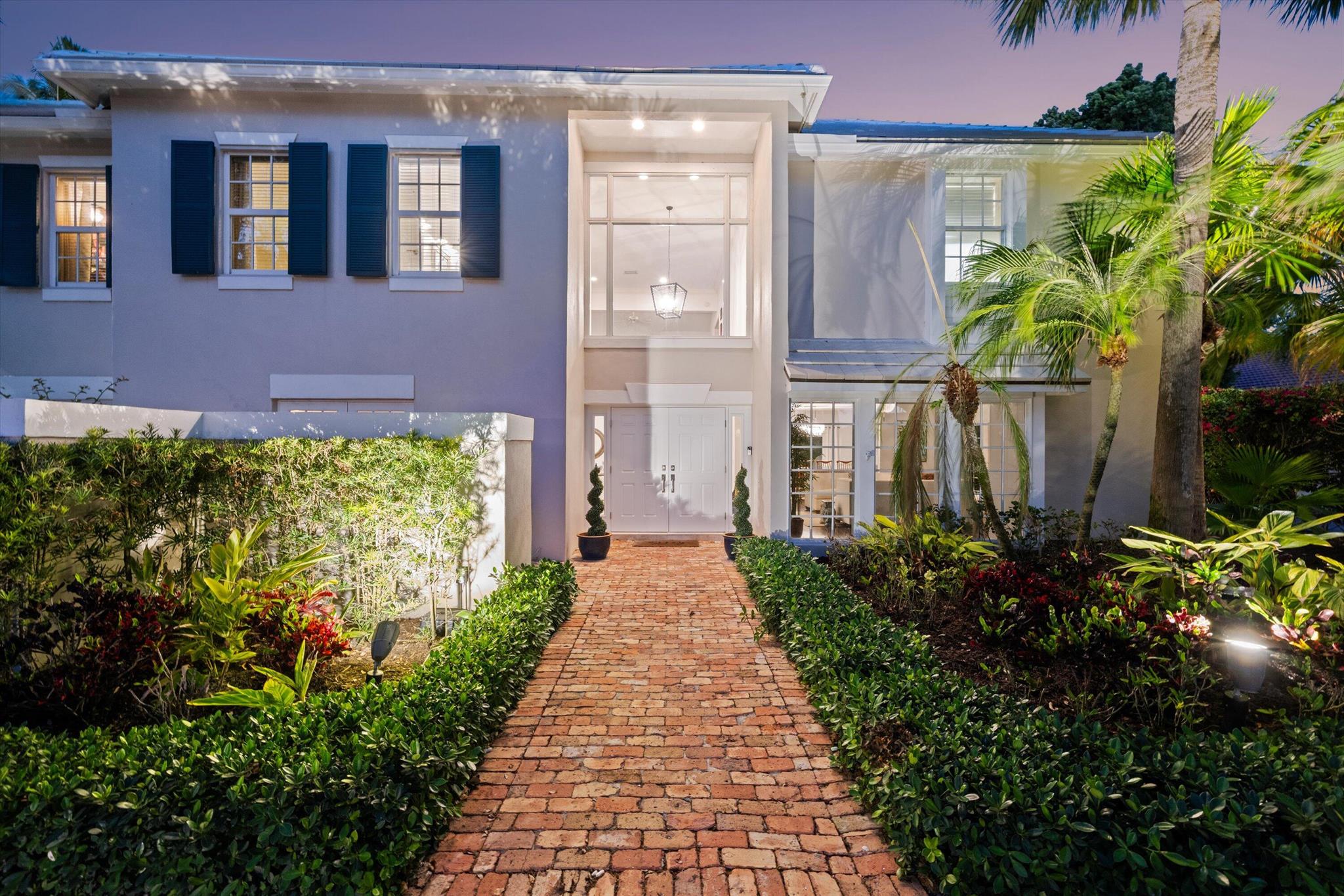 HERITAGE OAKS - Residential