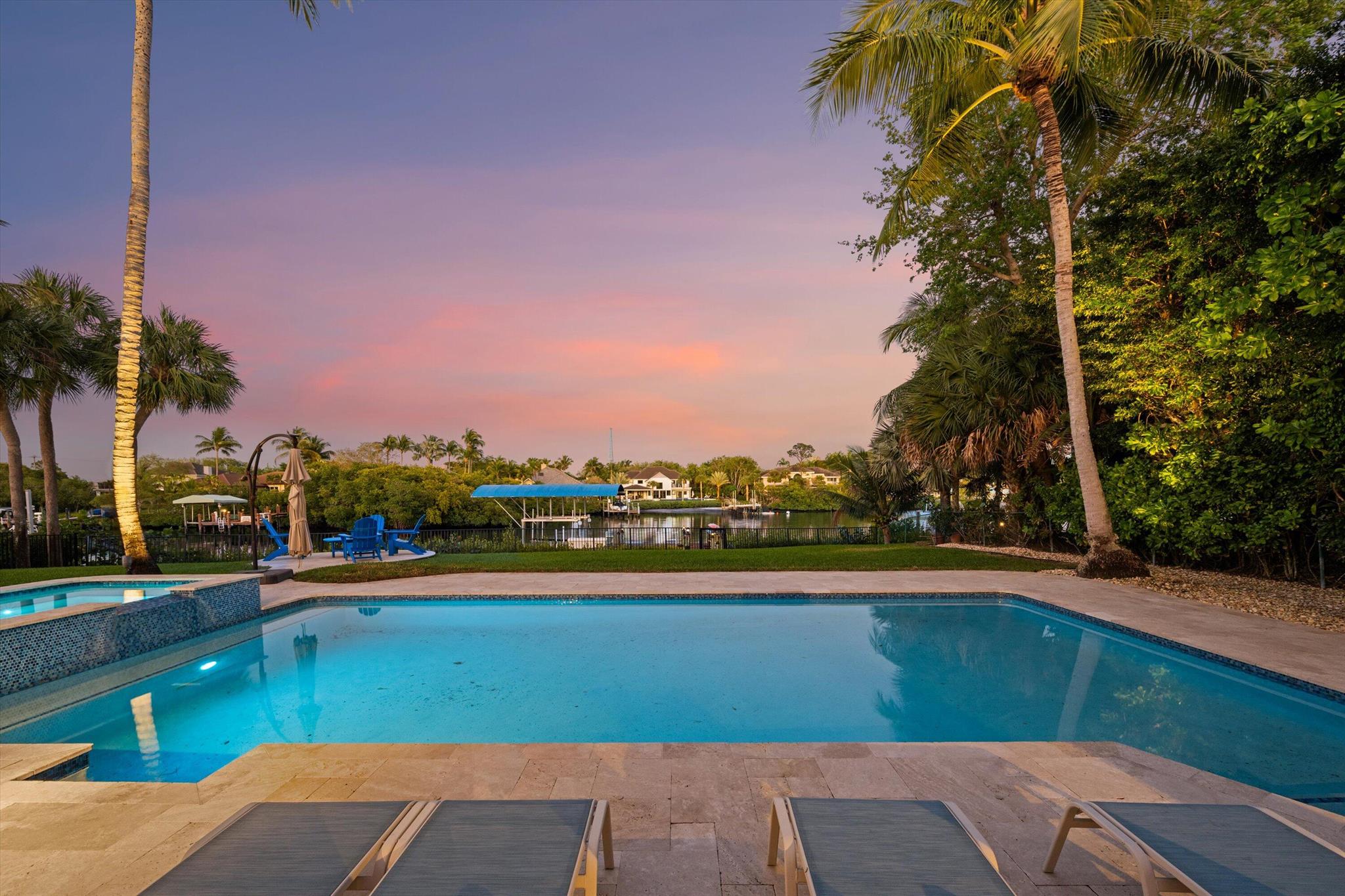 HERITAGE OAKS - Residential