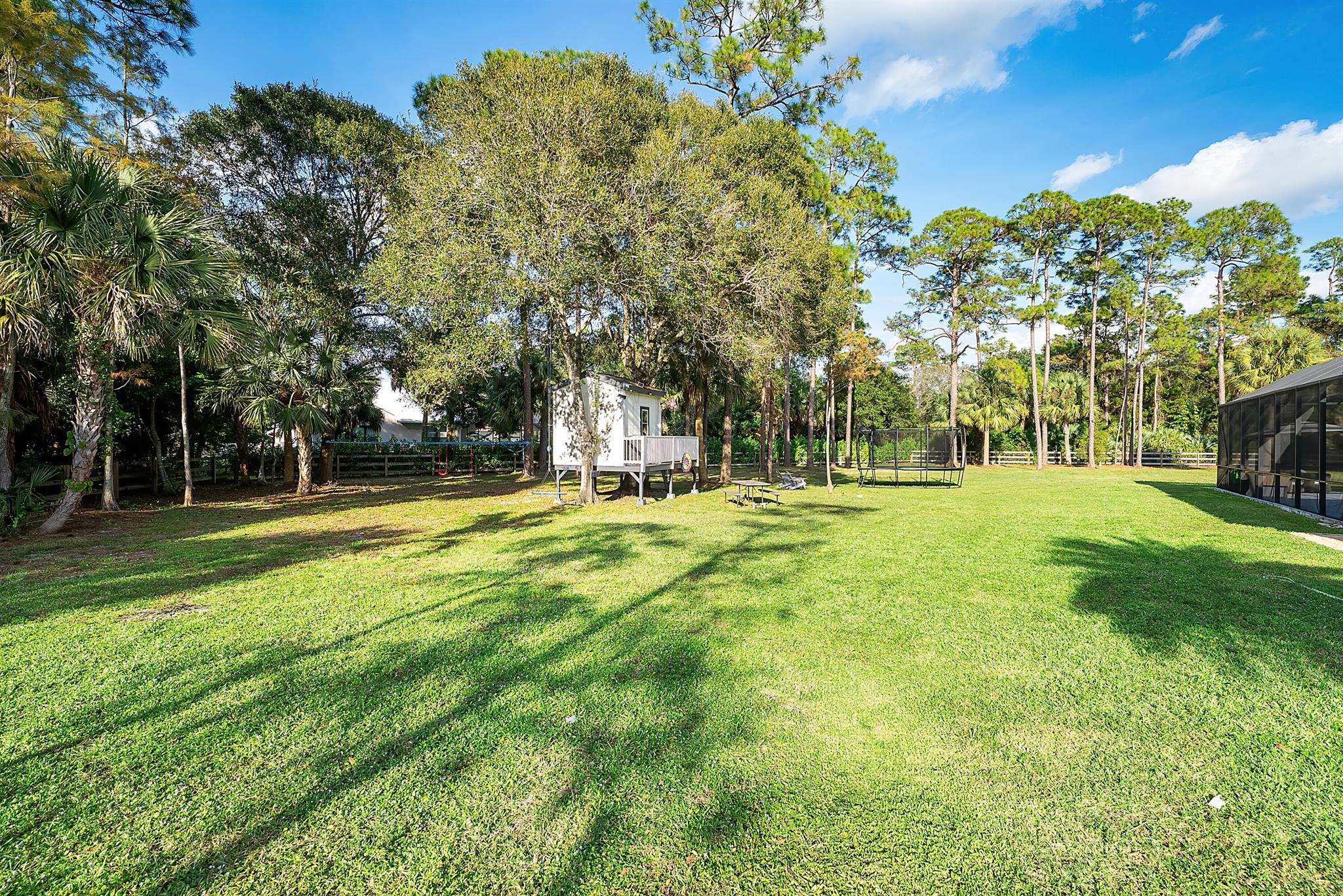 PADDOCK PARK 1 OF WELLING - Residential