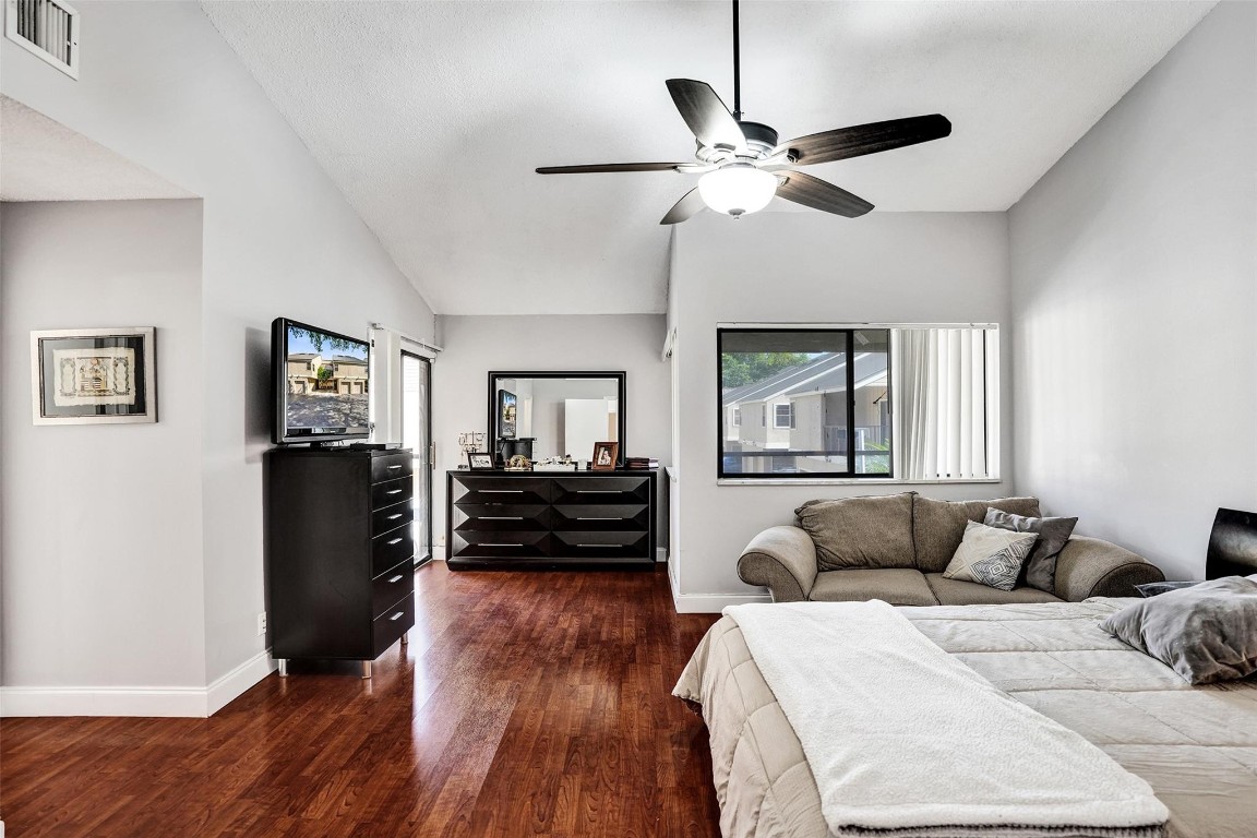 Cypress Run Townhomes - Residential