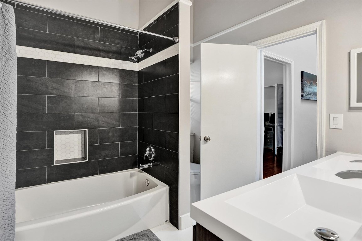 Cypress Run Townhomes - Residential