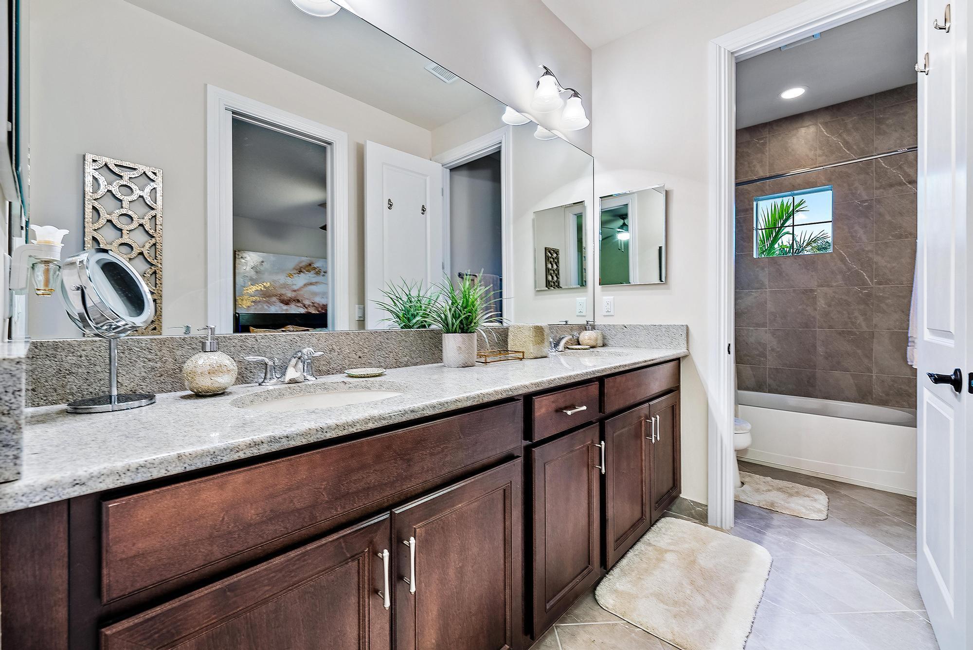 Jupiter Country Club - Residential