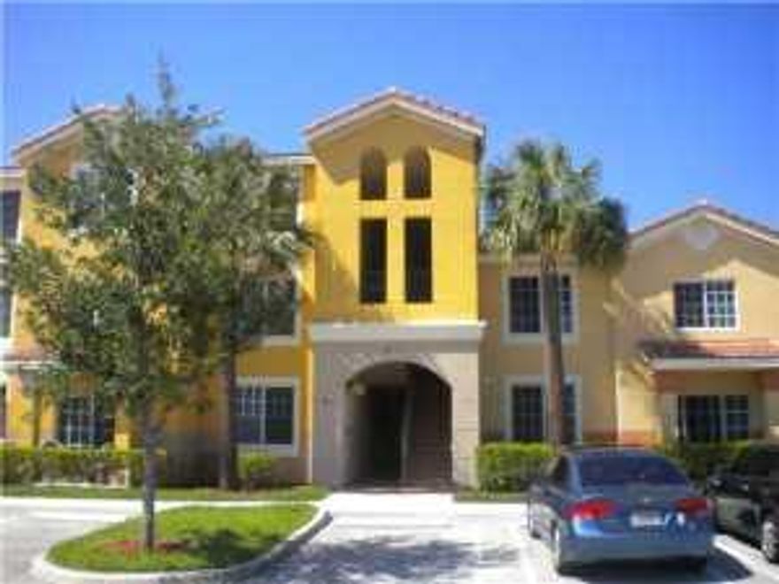 Beautiful 2 bedrooms and 2 bathrooms condo, corner unit, 2nd floor, elevator for your convenience, nice upgrade kitchen, granite counter and steel appliances, water and basic cable included, excellent recreational areas, ready to move