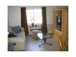 GREEN CAY VILLAGE CONDO - Residential Lease
